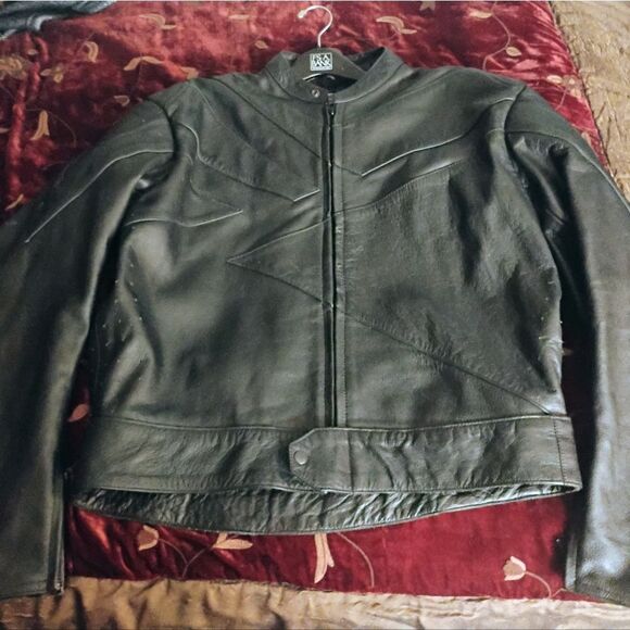 Men's Black Leather Jacket - Picture 9 of 16